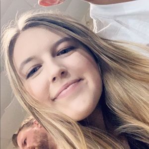 Meet your Posher, Belle